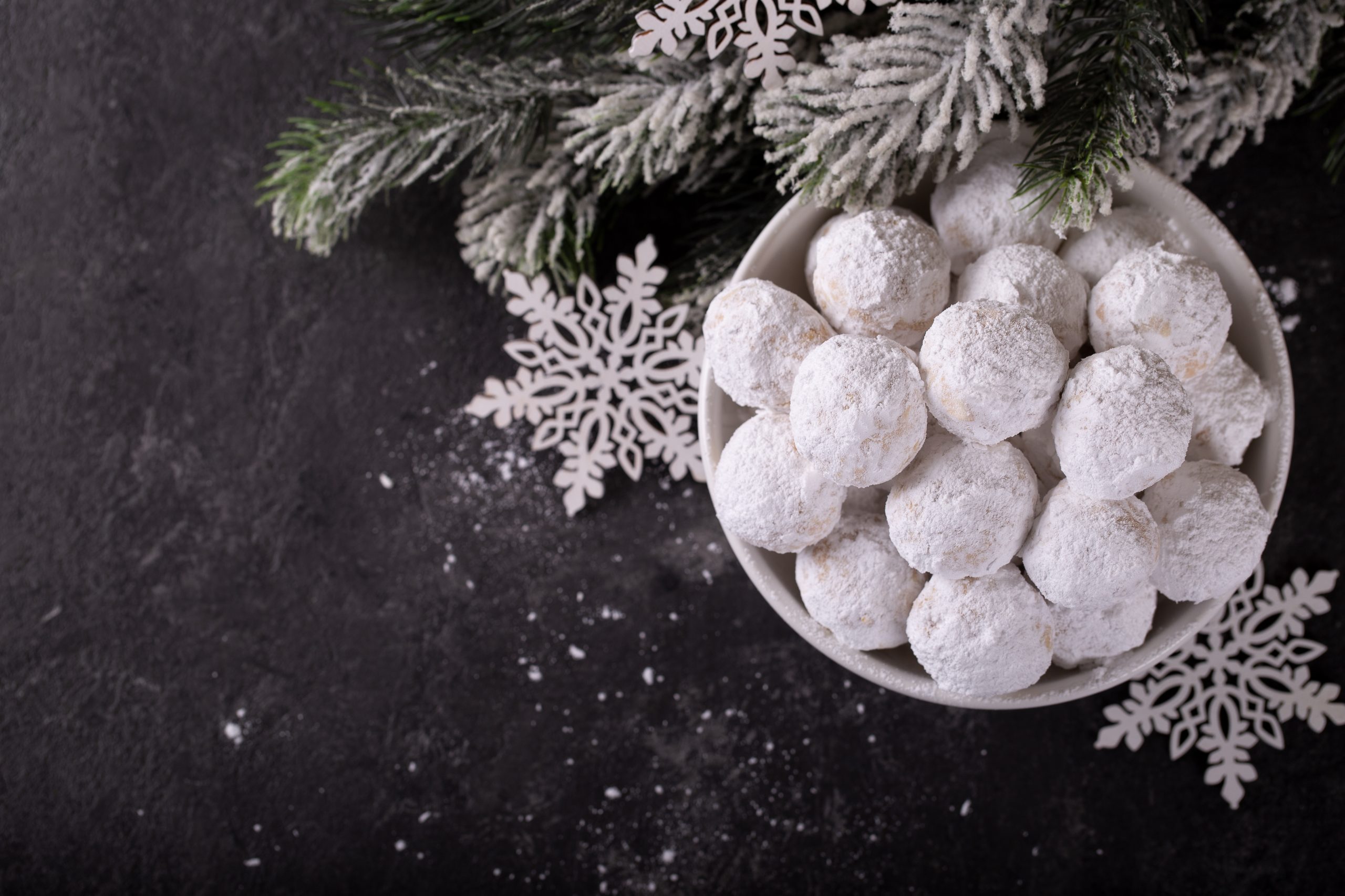 Cinnamon Snowball Cream Cheese Cookies